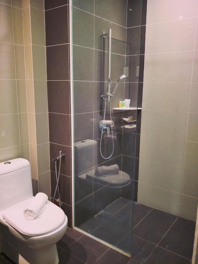 Gloria Swiss Apartment Melaka Ayer Keroh Bagian luar foto
